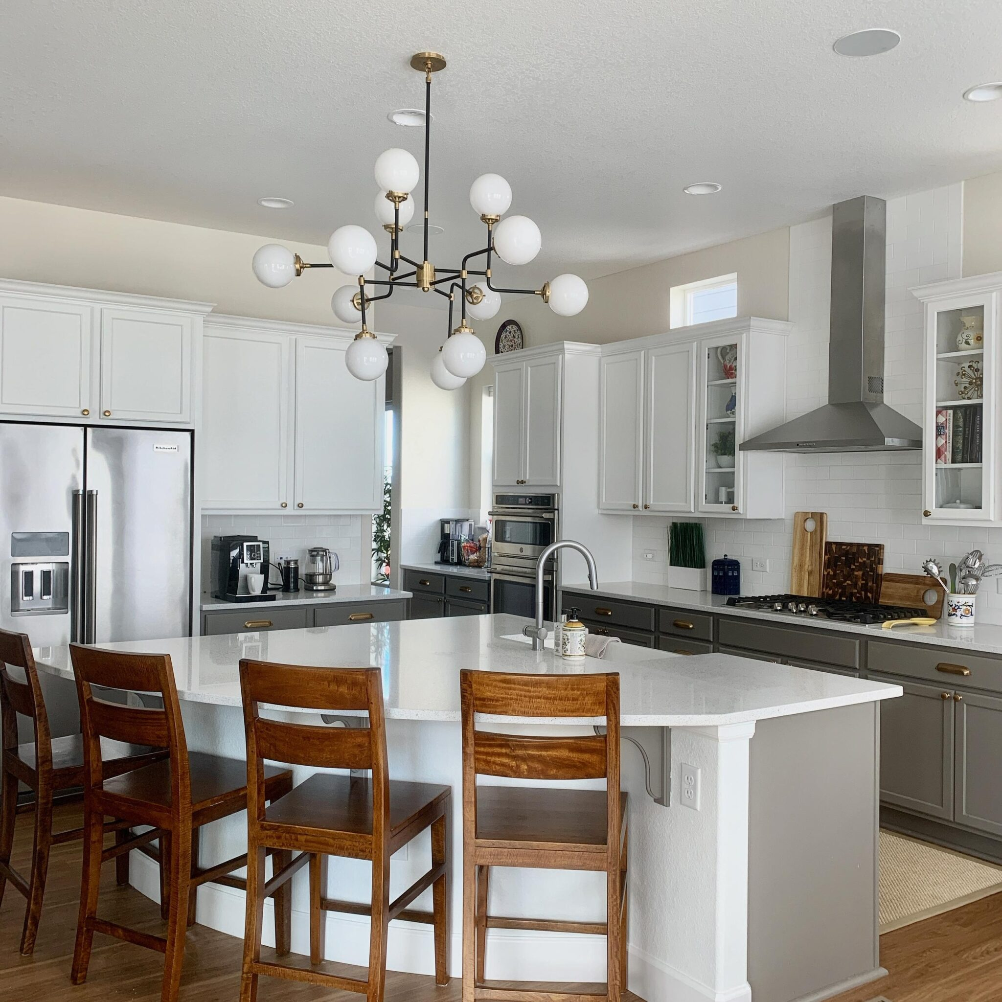 Best Neutral Paint Colors to Pair with White Kitchen Cabinets - Full ...