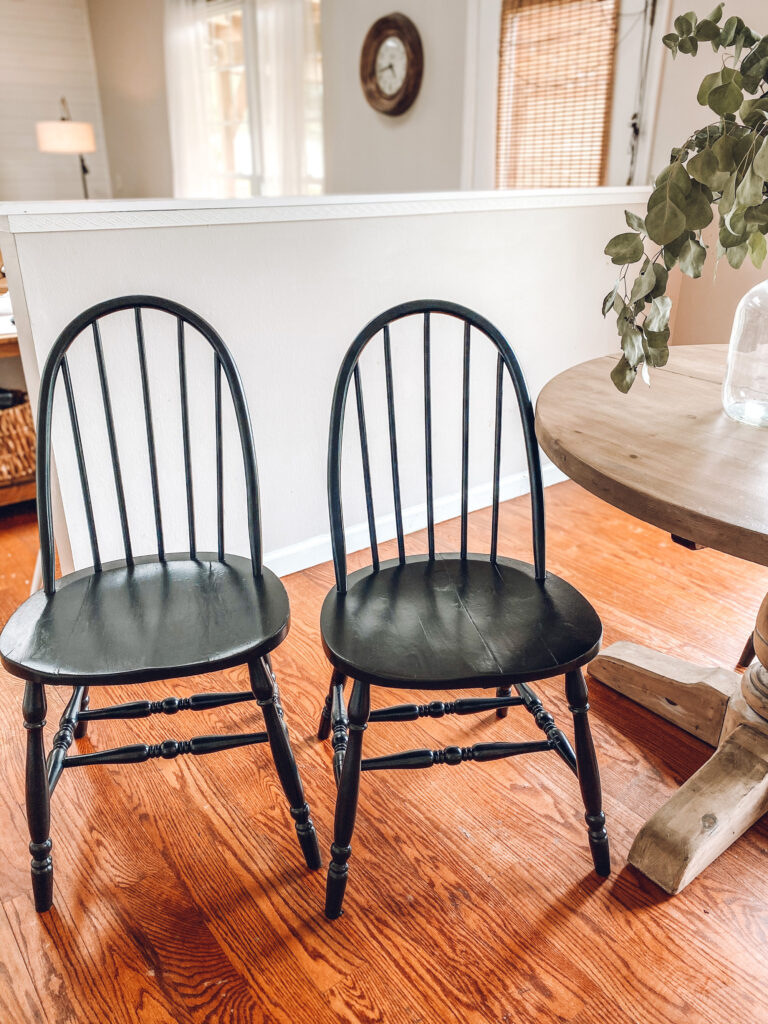 how to paint chairs