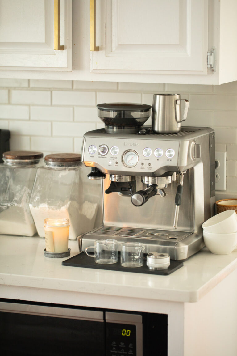 How to Use the Breville Barista Express to Make a Latte